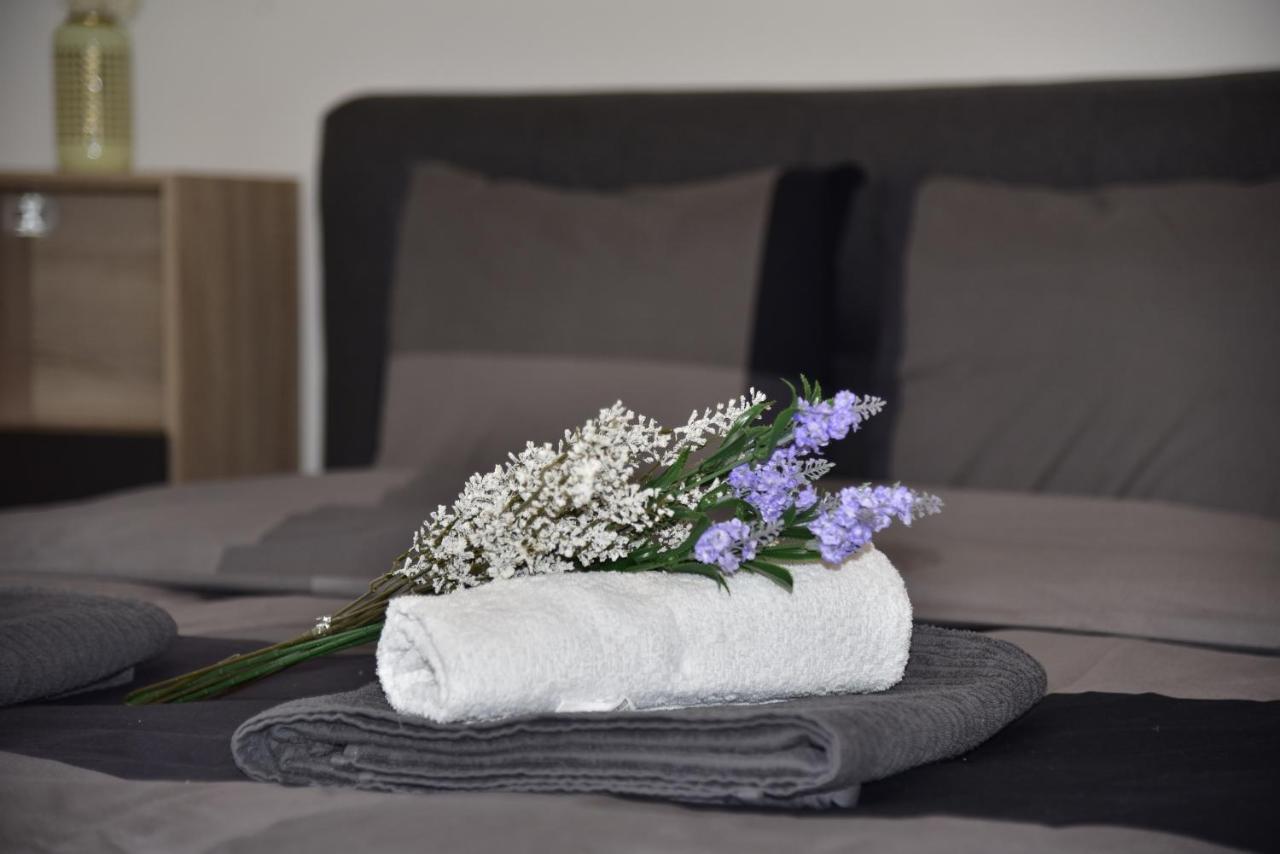Апартаменти Filopappou Hill Apt Gtd8325 Афіни Екстер'єр фото